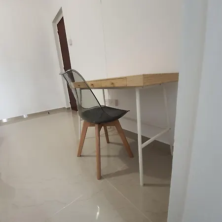 130 Square Meters Of Urban Bliss * 尼科西亚